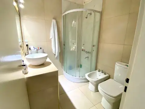 VENTA CASA 5 AMB C/PILETA QUINCHO JARDIN Y DEPTO