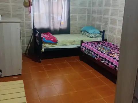 CASA DE 3 DORMITORIOS CON QUINCHO Y COCHERA EN BARRIO OMBÚ