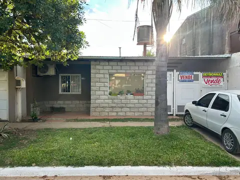 CASA DE 3 DORMITORIOS CON QUINCHO Y COCHERA EN BARRIO OMBÚ
