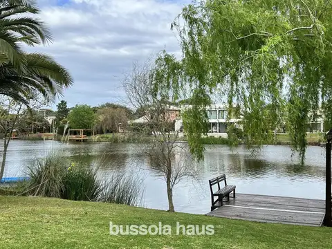 Casa en Alquiler al Oeste