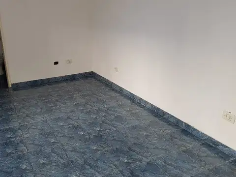 Depto Tipo Casa en Alquiler al Este