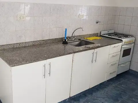 Depto Tipo Casa en Alquiler de 2 ambientes
