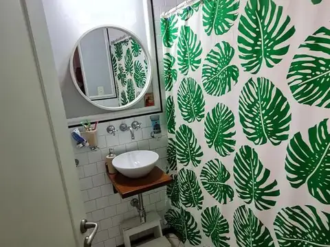 Depto Tipo Casa en Venta en Villa del Parque, USD 240.000