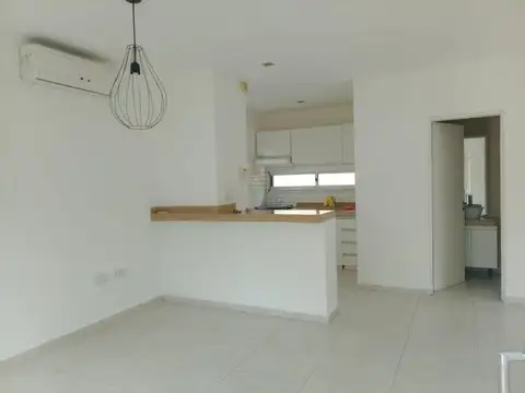 Venta de casa dos dormitorios, City Bell, La Plata