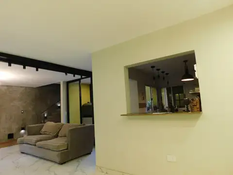 Depto Tipo Casa en Venta de 4 dormitorios