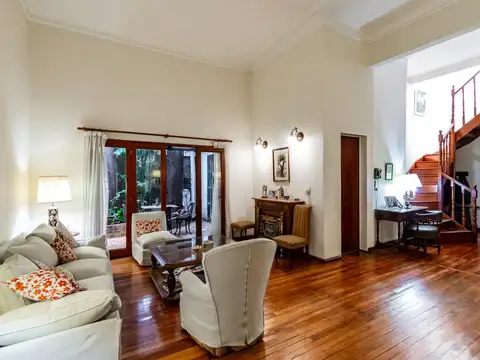 Manuel Ugarte 3700