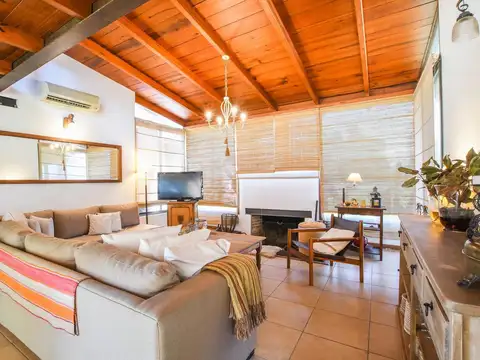 Casa en Venta al Oeste