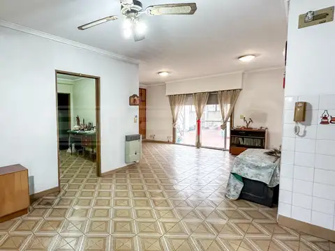 Depto Tipo Casa 5 ambientes con 2 baños
