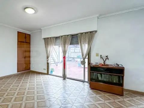 Depto Tipo Casa en Venta 40 años