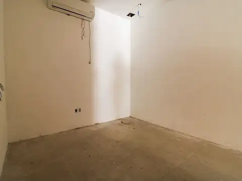 Local en Alquiler en Ciudad Vieja, $U 50.000