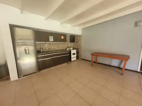 Casa en Venta en Zarate, USD 140.000