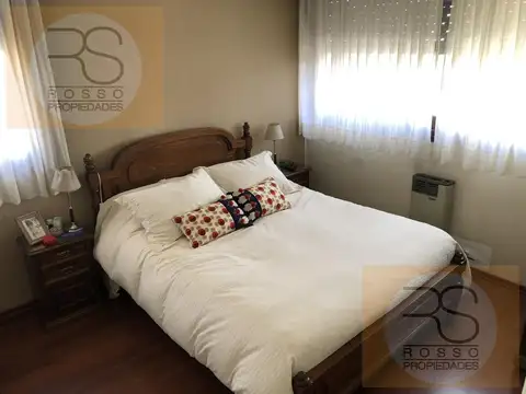 Depto Tipo Casa 4 ambientes con 3 baños