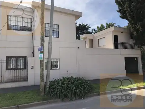 Depto Tipo Casa en Venta de 3 dormitorios