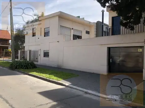 Depto Tipo Casa en Venta en Ramos Mejia, USD 230.000