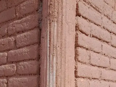 Casa 3 ambientes con 1 baño