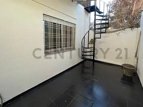 Depto Tipo Casa en Venta de 2 ambientes