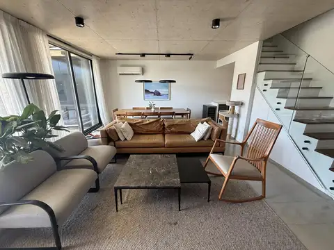 Triplex en venta de 2 dormitorios con terraza y parilla propia 