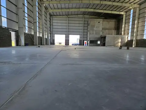 Depósito de 3000m2 con 500m2 de oficinas en venta al costo en Polo industrial Spegazzini Ezeiza