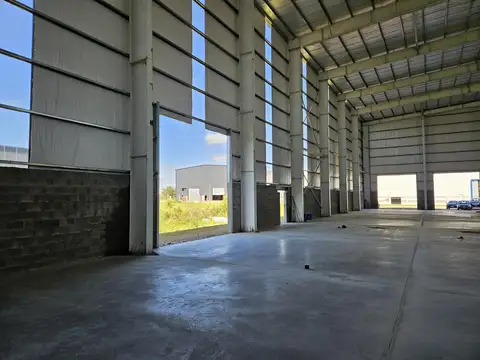 Galpon en Venta 87  mts Fondo