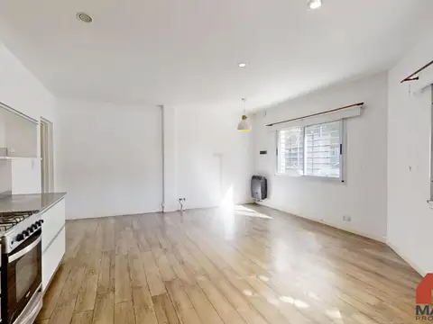 Depto Tipo Casa 2 ambientes con 1 baño