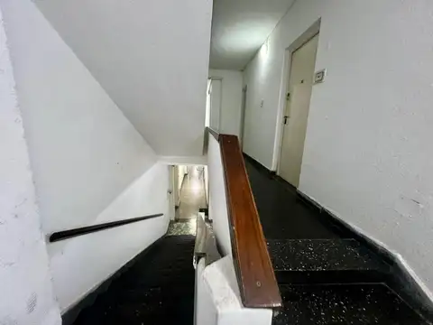 Zeballos 1900, departamento de 2 dormitorios, 2do piso