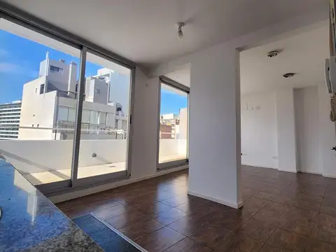 Monoambiente con balcon terraza en alquiler en  Belgrano. a 100 metros de Av. Cabildo.