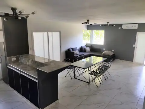 Casa en Alquiler Temporal en Guillermo E Hudson, USD 1.500