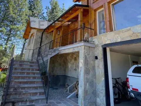 Casa 5 ambientes con 2 baños
