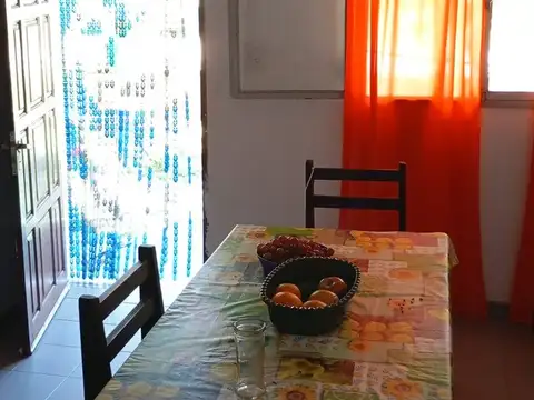 EN VENTA CASA LOS COCOS 3 DORMITORIOS C/ESCRITURA