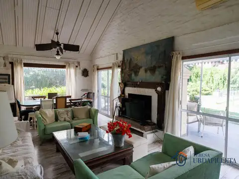 Casa en Venta en Martindale Country Club, USD 300.000