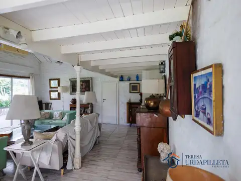 Casa en Venta con 4 cocheras