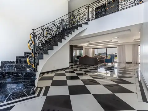 Casa en Venta 1 año