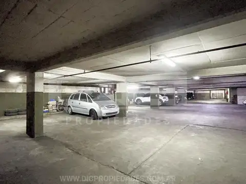 Cochera Venta - Olivos-Maipu/Uzal