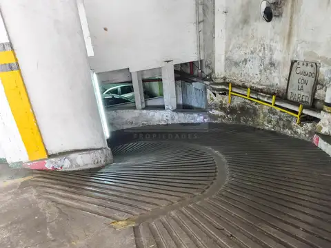 Juan Bautista Alberdi al 1500 Entre Av Maipu y Juan de Garay