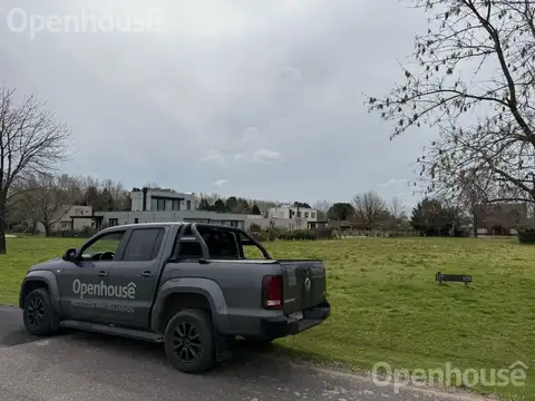 VENTA HERMOSO LOTE CENTRAL EN BARRIO LOS ANCANFORES