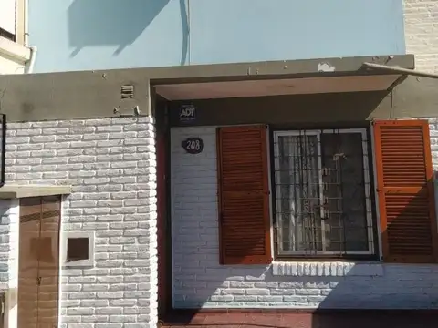 PH de dos plantas en Morón