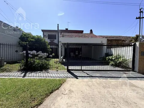 Venta de Casa 4 dorm Villa Elisa La Plata