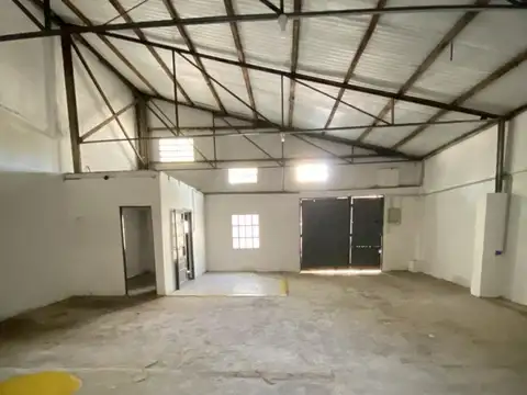 Rioja 4900  - VENTA Galpón con Terreno