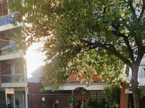 VE]NTA CASA CON PISCINA EN LOURDES - IDEAL  CONSTRUCTORAS/INSTITUCIONES