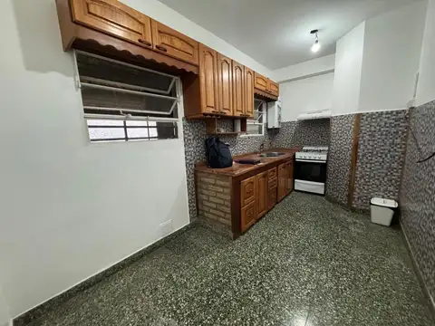 Departamento en Alquiler en Villa Sarmiento, $ 950.000