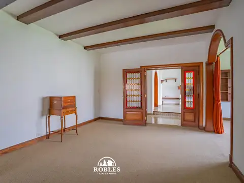 Chalet sobre dos lotes en el barrio Stella Maris