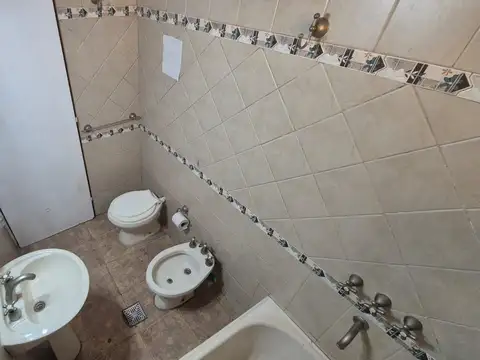 Departamento 4 ambientes con 1 baño