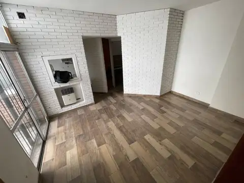 Depto Tipo Casa en Venta en Centro, USD 110.000