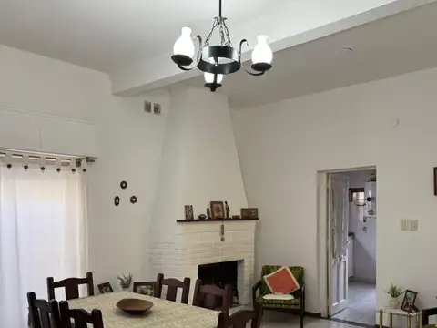 Ayacucho e/ Arenales y General Piran