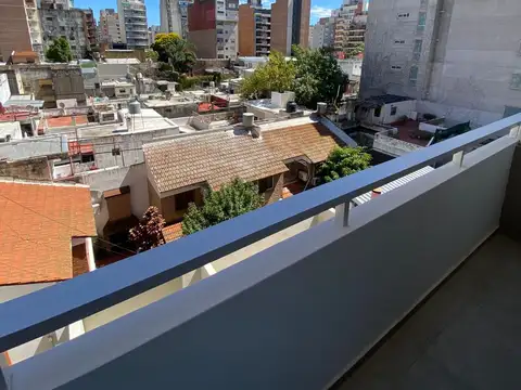 1° DE MAYO Y ZEBALLOS - A ESTRENAR