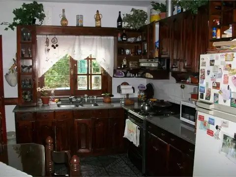 Casa 4 ambientes con 1 baño