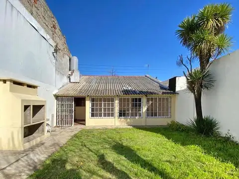 CASA - 3 AMBIENTES - MERLO