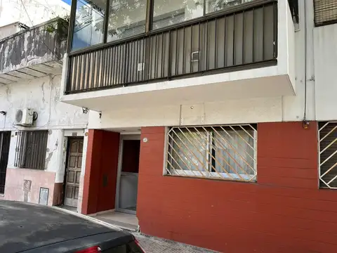 Tres Arrollos 3700, Piso 2