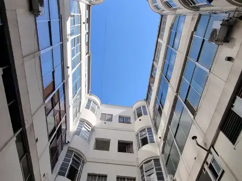 Oficina 4 ambientes con 2 baños