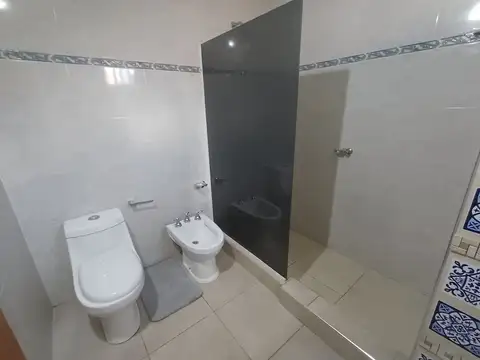 Casa 2 ambientes con 1 baño